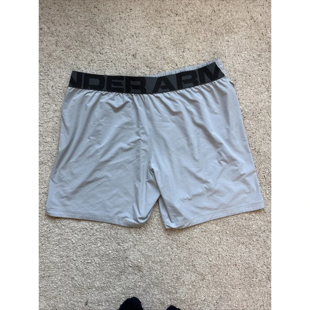 Under Armour Gym Shorts Men 2XL Gray Loose Fit Retro Athletic Spring Training